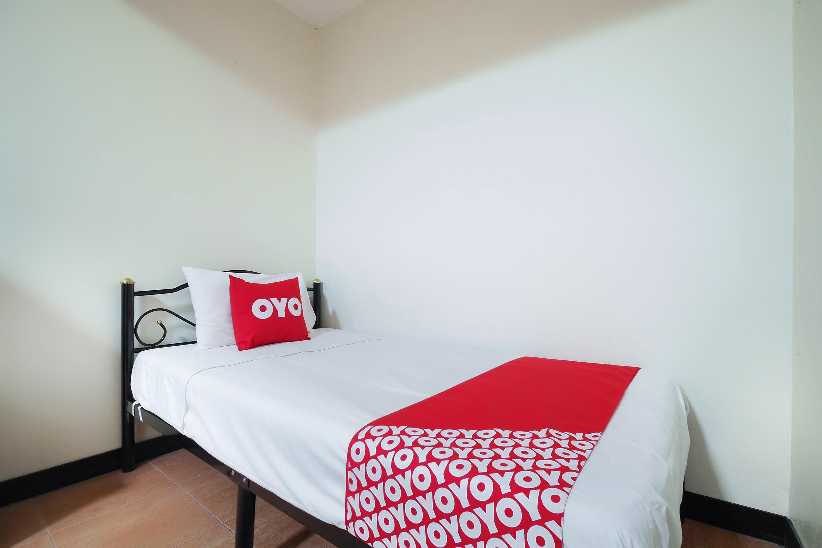 Oyo 963 Sunshine Guesthouse Pattaya Dış mekan fotoğraf