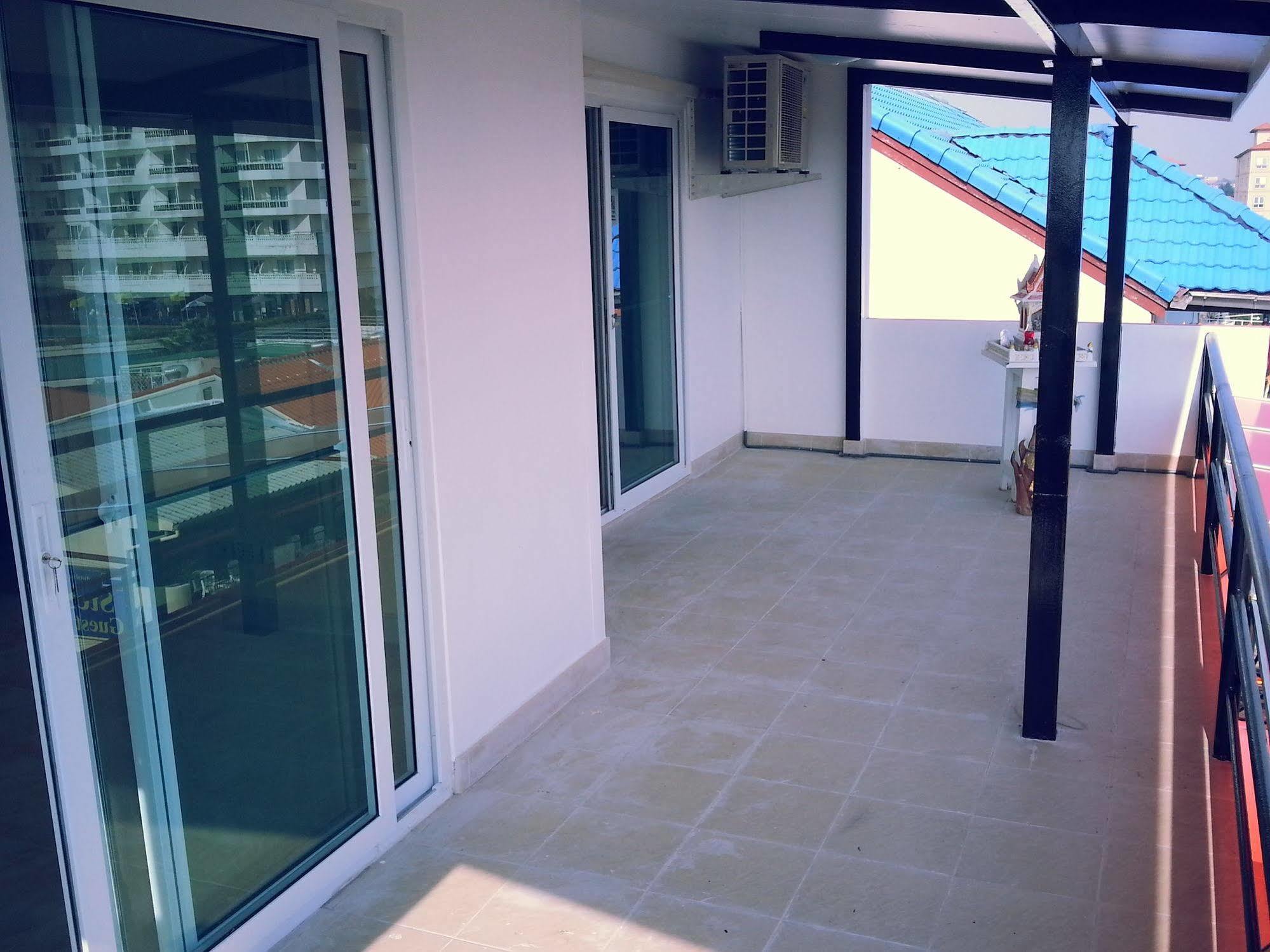 Oyo 963 Sunshine Guesthouse Pattaya Dış mekan fotoğraf